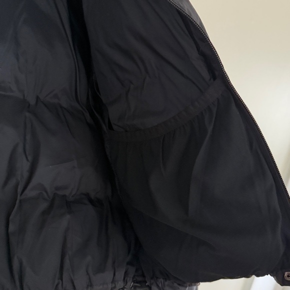 ALO Yoga Gold Rush Black Puffer Jacket - Picture 10 of 11